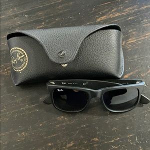 Black raybans